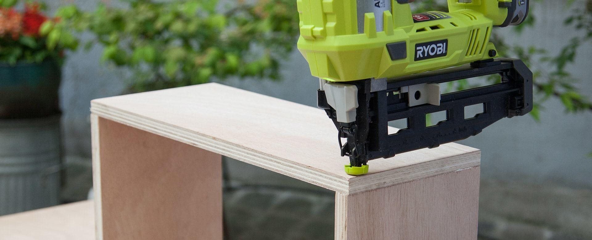 Fabriquer Une Bibliotheque En Bois Projets Tutoriel De Bricolage